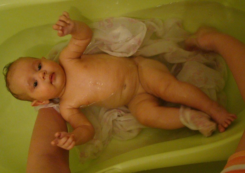 Череда для купання новонароджених: як заварити настій і правила процедури