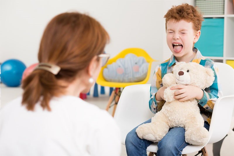 Що робити, якщо дитина не слухається: чому це відбувається і поради психолога