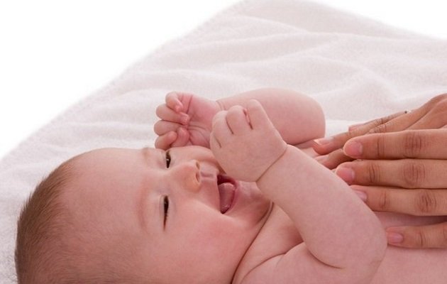 Гімнастика для немовлят у 2 місяці: загальні правила та техніка проведення