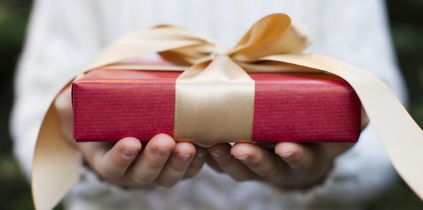 Ідеї для подарунків: що подарувати дівчині на 30 років до Дня народження?