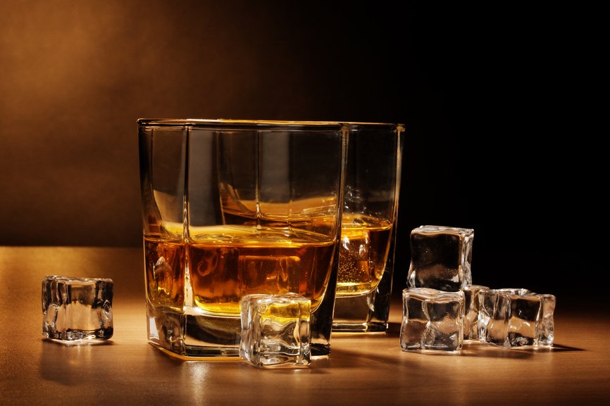 Калорійність алкоголю: який низькокалорійний напій