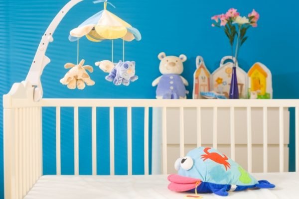 Ліжечка дитячі: як вибрати кращу для новонародженого, види і рейтинг 2019 року