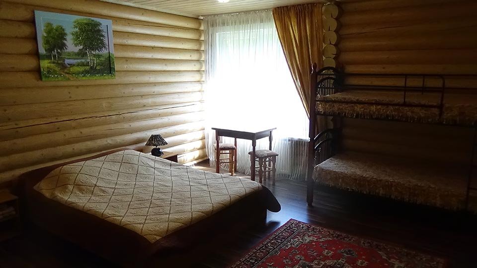 Куди поїхати з дітьми в Крим: найкращі місця для відпочинку та памятки