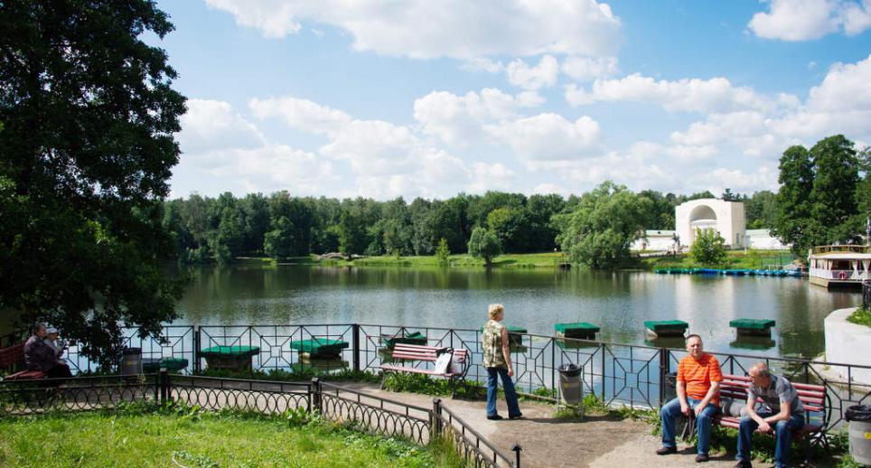 Куди піти у Москві з дитиною на вихідні: кращі парки, атракціони, театри та океанаріуми
