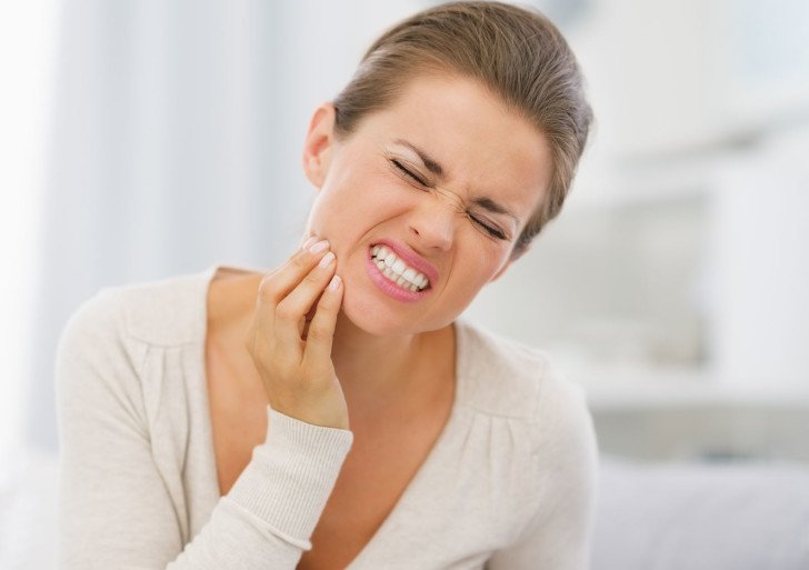 Лікування зубів при ГВ: чи можна проводити процедури і допускається анестезія