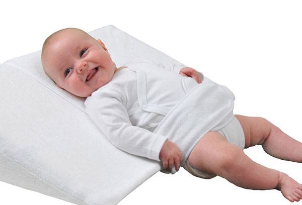 Найкраща подушка для дитини: яку і як вибрати ліжечко правильно