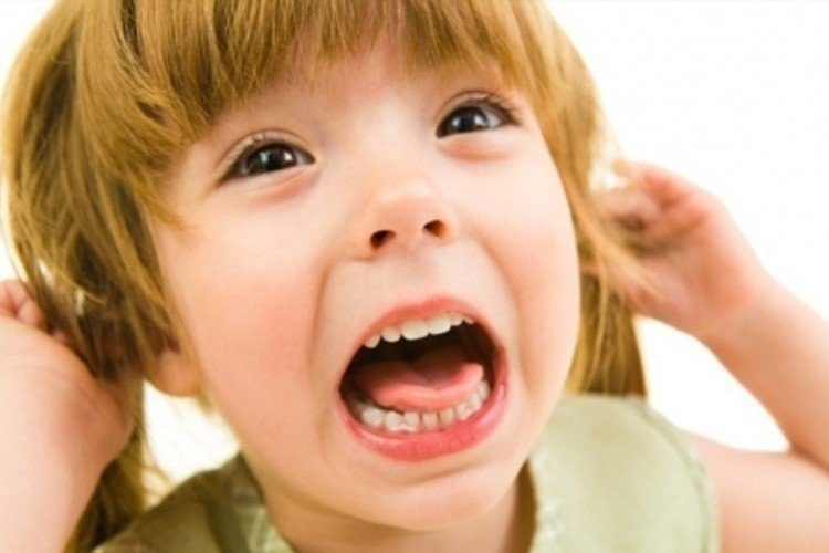 Чому дитина вередує: причини і що робити, поради психологів