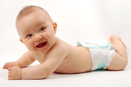 Підмивання новонародженого: як правильно тримати, алгоритм дій