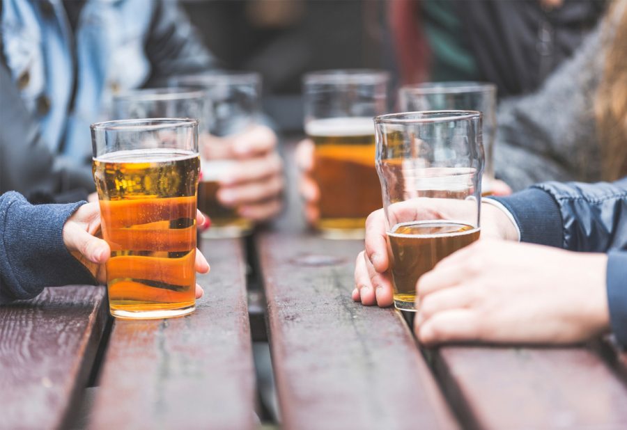 Розпивання спиртних напоїв у громадських місцях: стаття