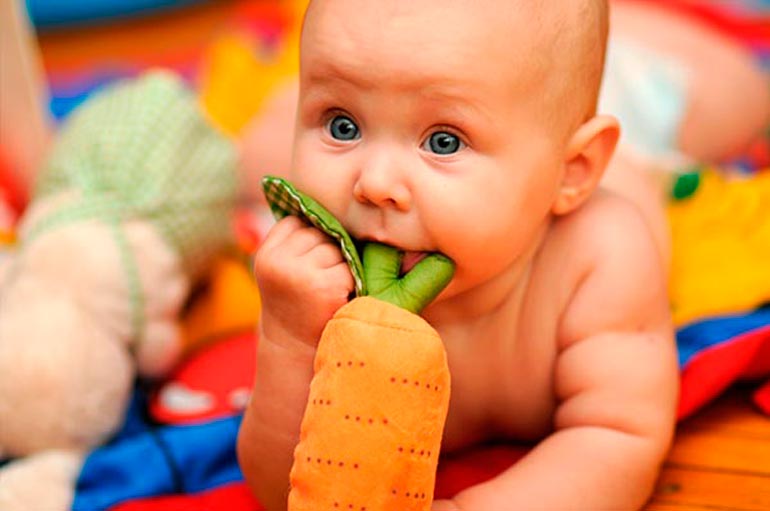 Режим дня дитини в 4 місяці: приблизний розпорядок і як привчити малюка