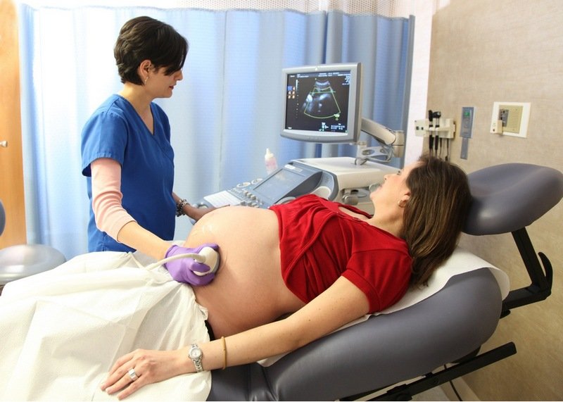 Пологи на 27 тижні вагітності: причини, ризики, наслідки та шанси