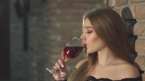 Вино: користь і шкода для здоровя жінок і чоловіків