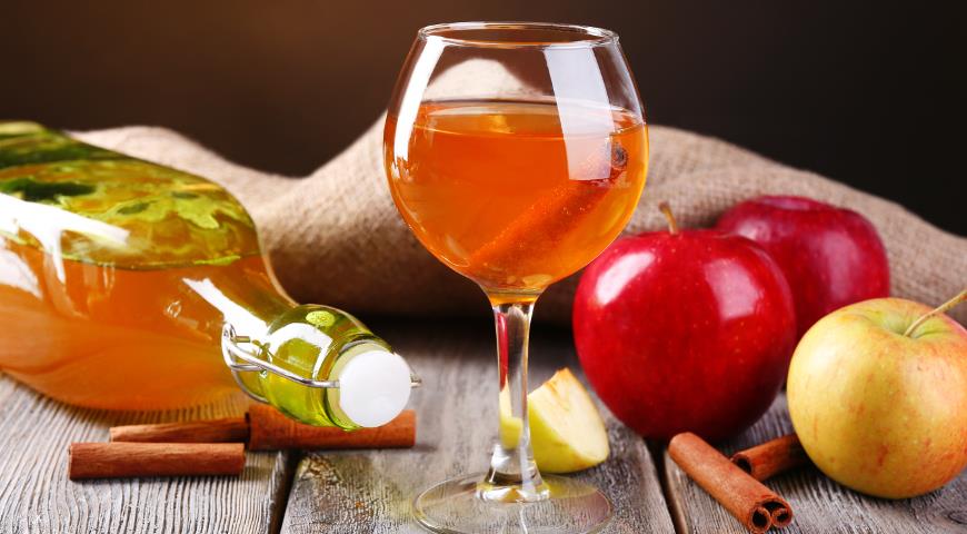Яблучне вино в домашніх умовах: рецепт приготування