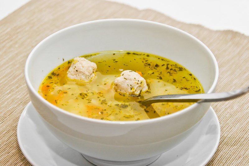 6 рецептів супу з курячими фрикадельками   готуємо смачно!