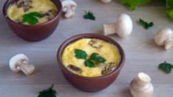 Курка з грибами у вершковому соусі   8 рецептів як смачно приготувати на сковороді і в мультиварці