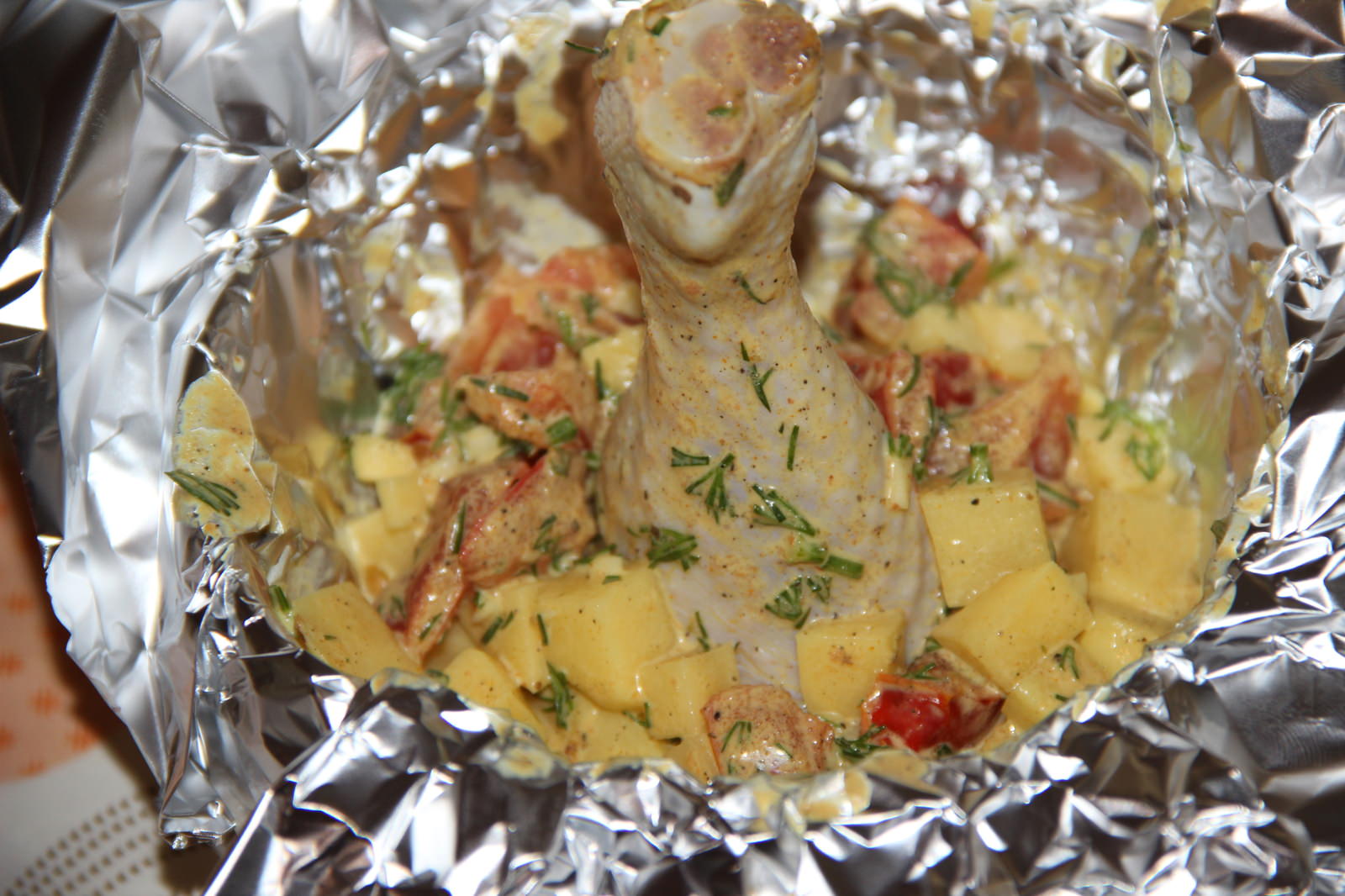 Курячі стегенця з картоплею в духовці – 7 смачних рецептів приготування