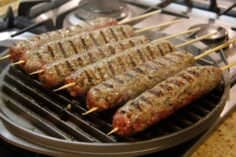 Люля кебаб на шампурах – 7 рецептів з яловичини, курки та свинини
