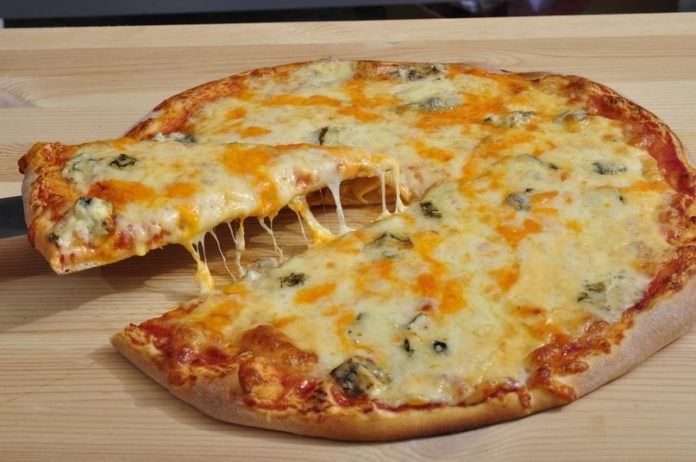 Піца з куркою і грибами – 7 рецептів смачного приготування вдома