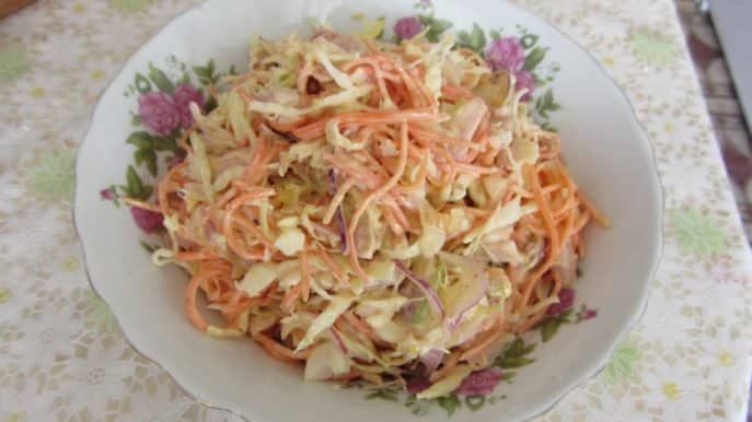 Салат «Обжорка» з куркою – 7 рецептів домашнього приготування