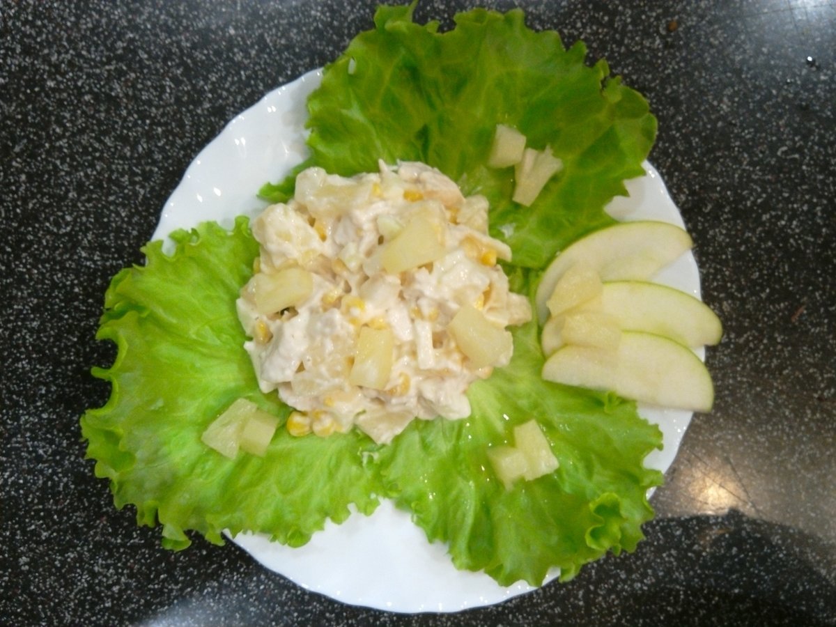 Салат з куркою і кукурудзою   8 рецептів, як приготувати вдома