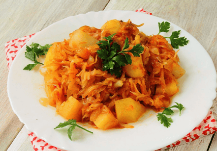 Тушкована картопля   8 рецептів смачного приготування