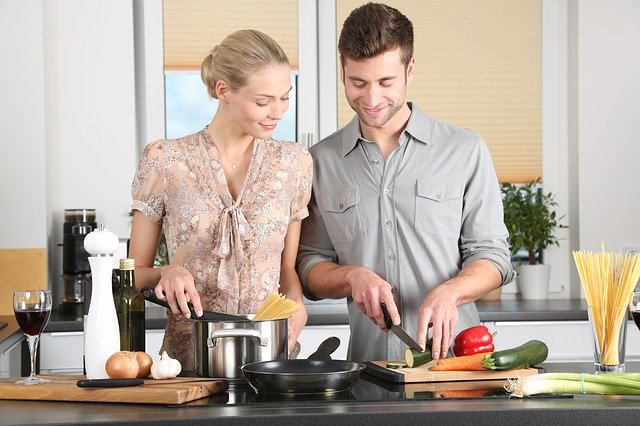 5 способів: як очистити сковороду з антипригарним покриттям всередині і зовні