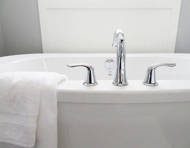 6 способів: як прочистити засмічення у ванній, як усунути засмічення у ванній
