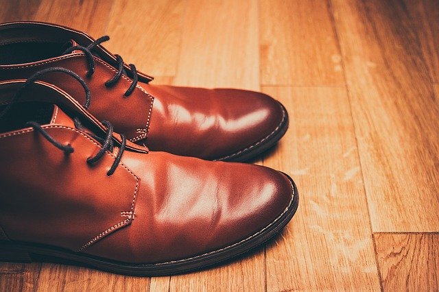7 засобів: як доглядати за взуттям зі штучної шкіри, догляд за взуттям з екошкіри