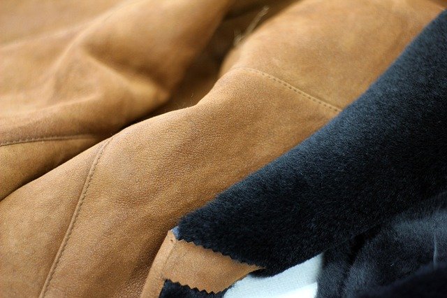 9 методів: як почистити замшеву куртку в домашніх умовах, ніж почистити замшеву куртку від засмальцьованості