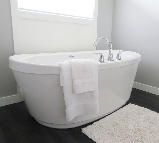 9 засобів: як відбілити ванну в домашніх умовах, чим відмити ванну до білого