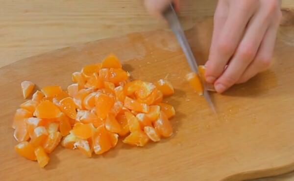 Салати з курки на Новий рік 2020: рецепти з фото, прості і смачні (відео, саме нове і цікаве)