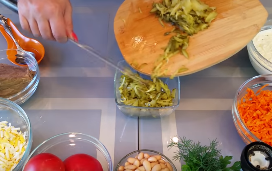 Листкові салати на Новий рік 2020: рецепти з фото