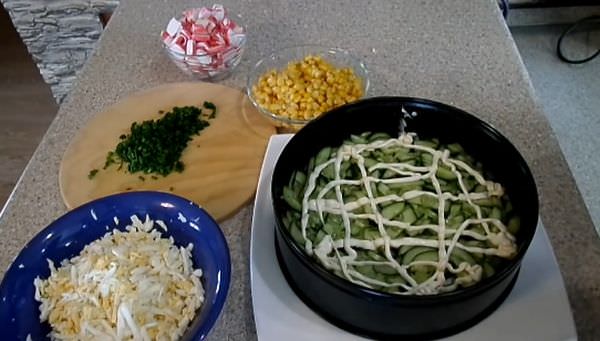 Салат на Новий рік 2020: рецепти з фото прості і смачні (покроково)