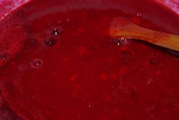 Желе з червоної смородини на зиму: простий рецепт з фото покроково
