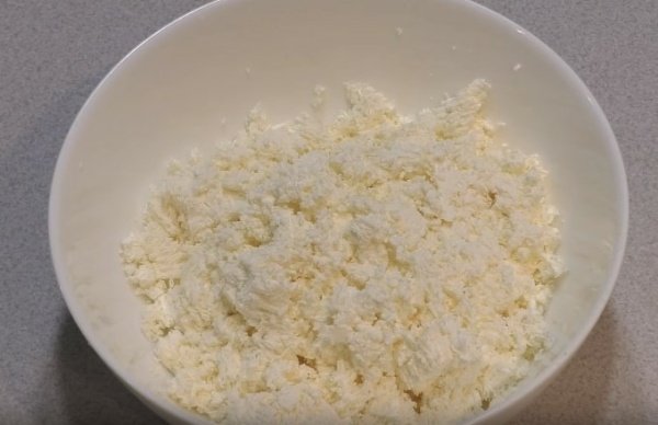 Сирна паска за класичними рецептами з сиру