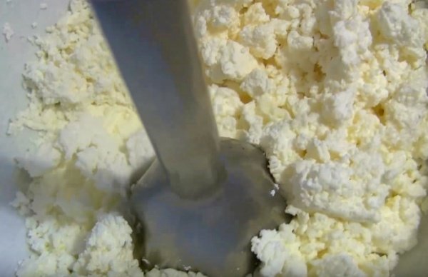 Сирна паска за класичними рецептами з сиру