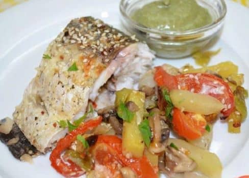 Запечена риба в духовці — 15 рецептів для святкового і повсякденного меню
