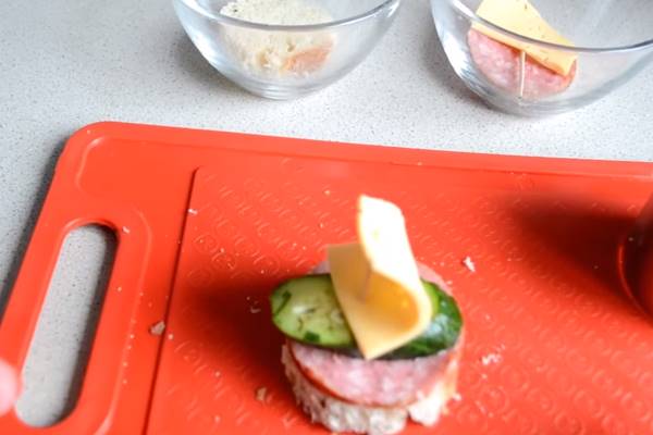 Бутерброди на святковий стіл: прості і смачні рецепти