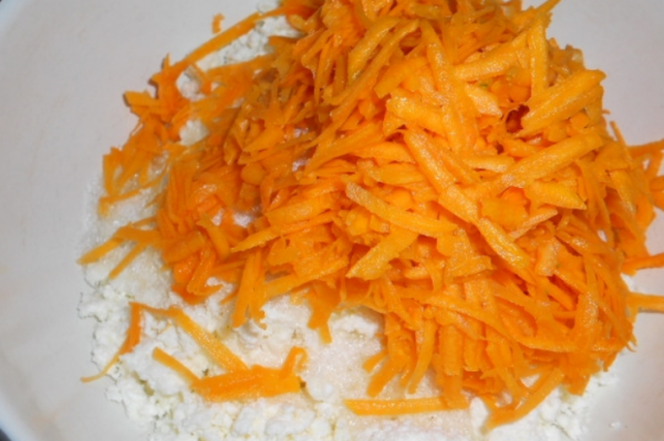 Сирники із сиру: рецепт класичний, пишні, на сковороді