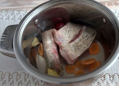 Заливне з риби: 14 рецептів закуски з желатином
