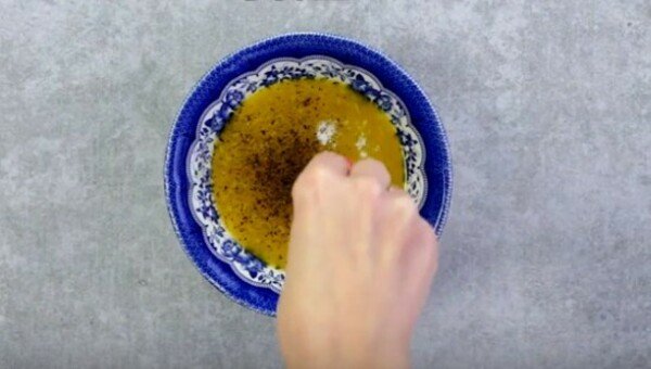 Прості салати на швидку руку: рецепти з фото з простих продуктів (покроково, відео)