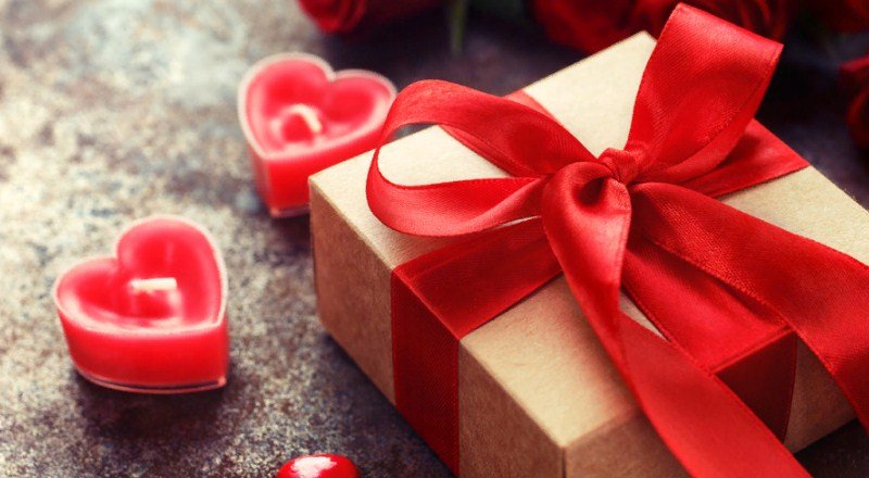 Що подарувати хлопцеві на 14 лютого День Святого Валентина