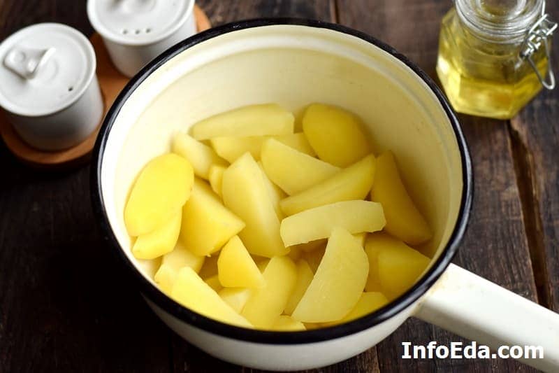 Картопля по селянськи запечений в духовці: рецепт з фото