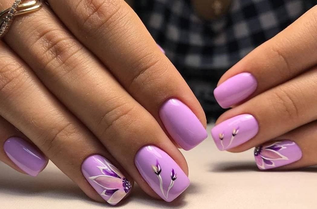 Бузковий манікюр 2022 нігті в бузкових тонах, колір і фото дизайну, короткі ніжно білим рожевим