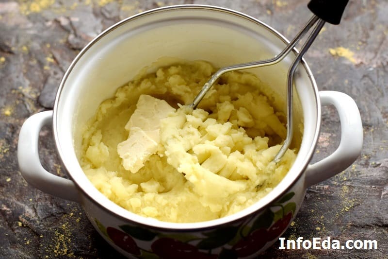 Картопляне пюре з молоком і вершковим маслом