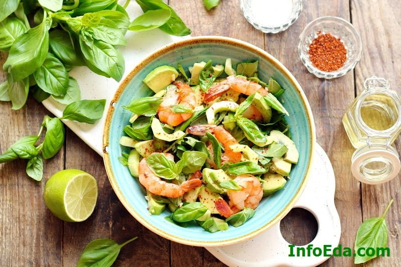 Салат з авокадо, креветок і огірків: рецепт приготування