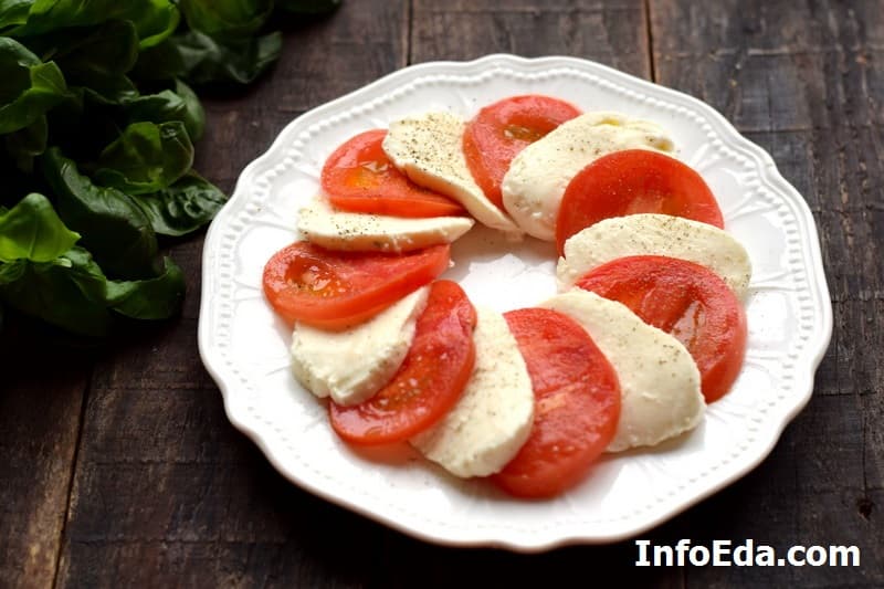 Салат «Капрезе» з помідорами і моцарелою: класичний рецепт