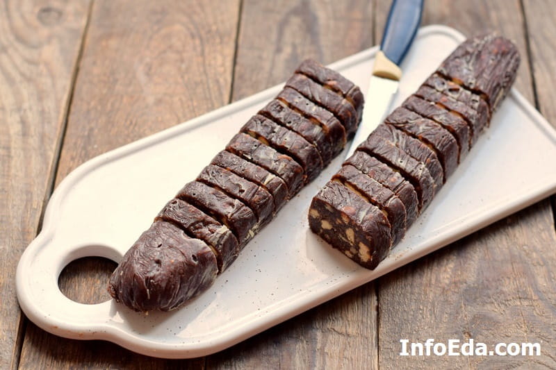 Шоколадна ковбаса з печива: покроковий рецепт з фото