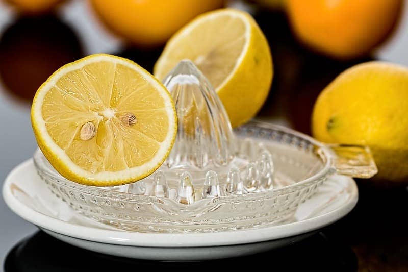 Скільки лимонного соку в столовій ложці і чайною?
