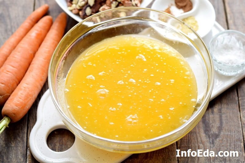 Смачний морквяний пиріг в духовці: покроковий рецепт з фото